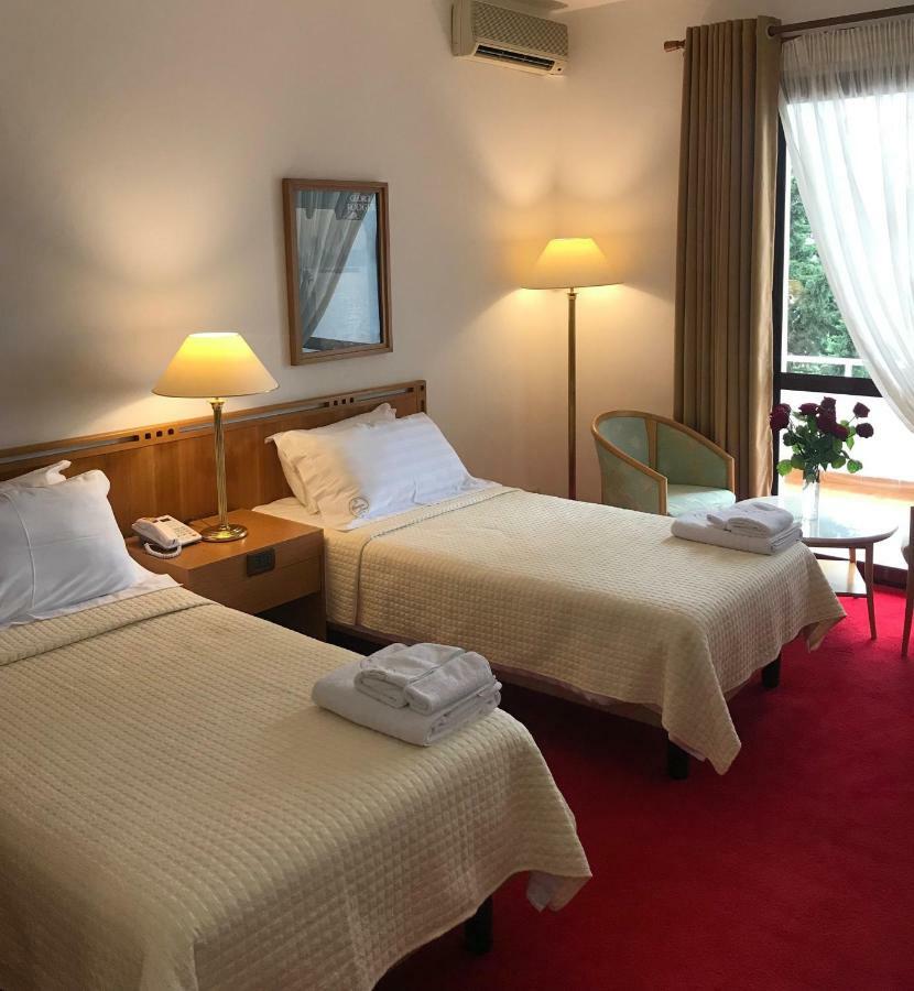 Chateau Linza Resort Тирана Екстер'єр фото