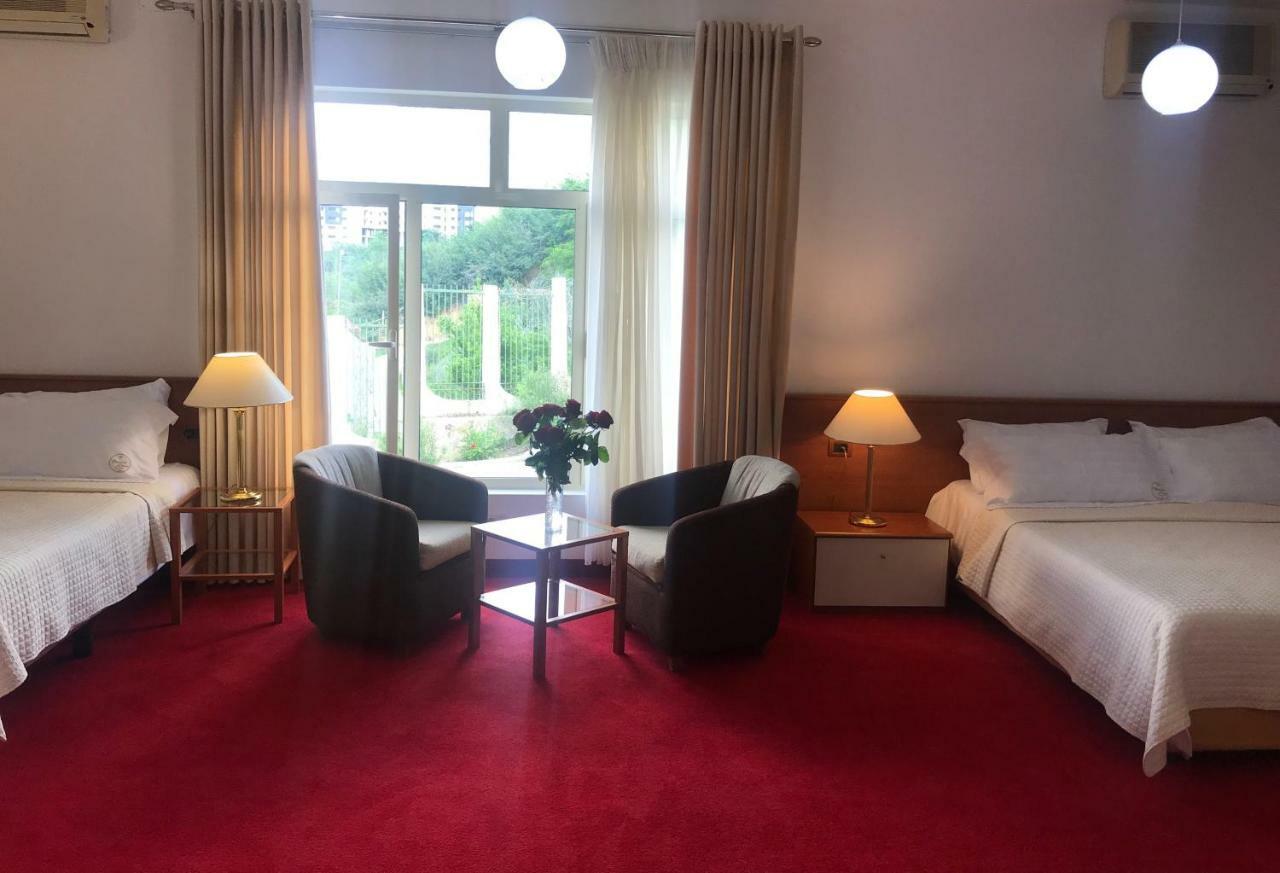 Chateau Linza Resort Тирана Екстер'єр фото