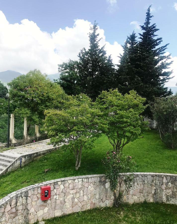 Chateau Linza Resort Тирана Екстер'єр фото