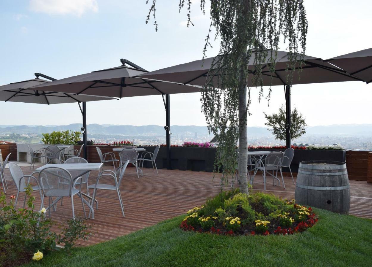 Chateau Linza Resort Тирана Екстер'єр фото