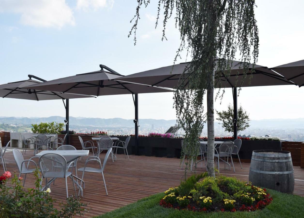 Chateau Linza Resort Тирана Екстер'єр фото